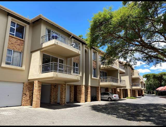 2 BEDROOM APARTMENT RENTED IN BRYANSTON